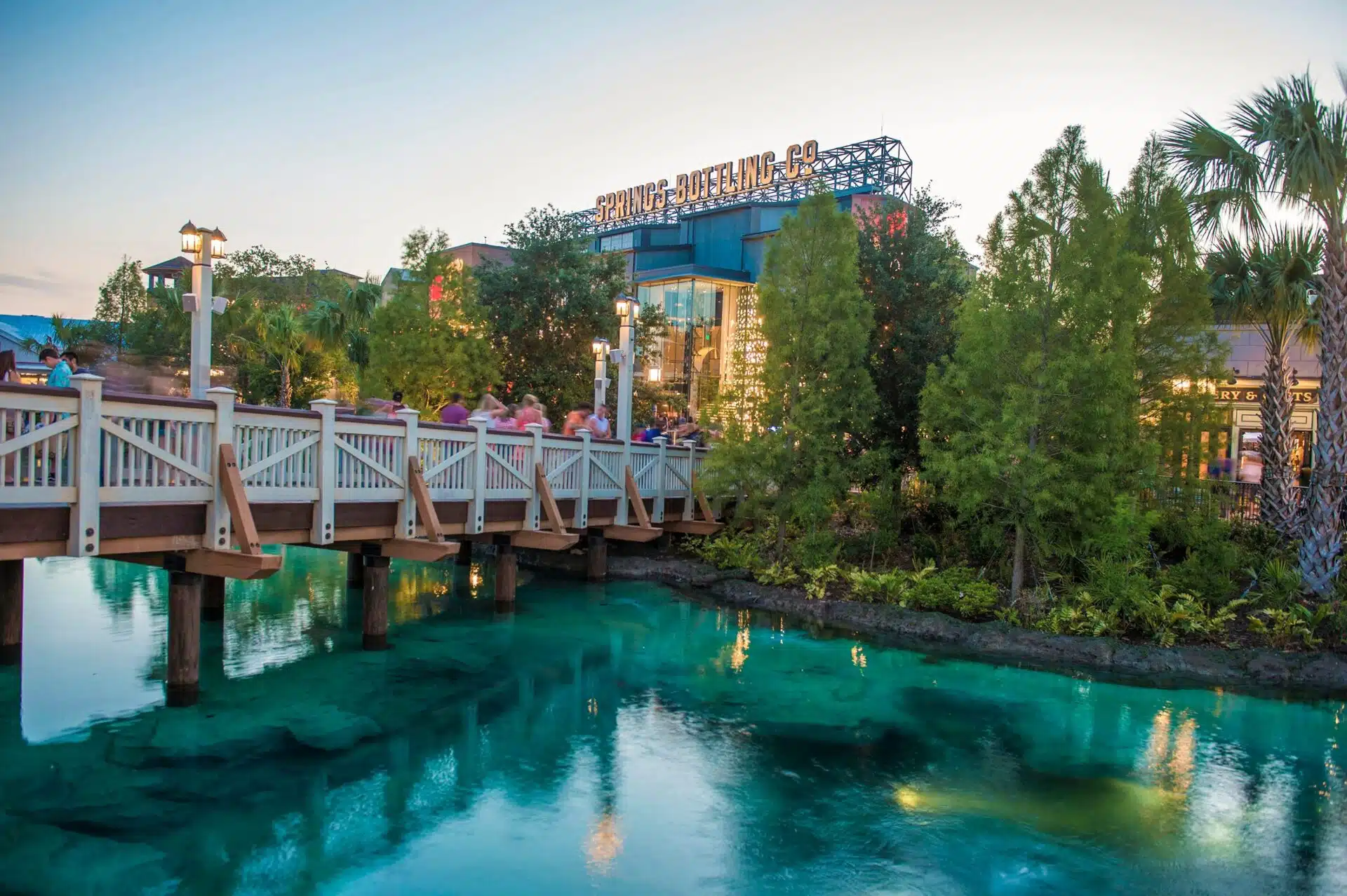 The Ultimate Guide to the Best Disney Springs Restaurants - Eat Sleep ...