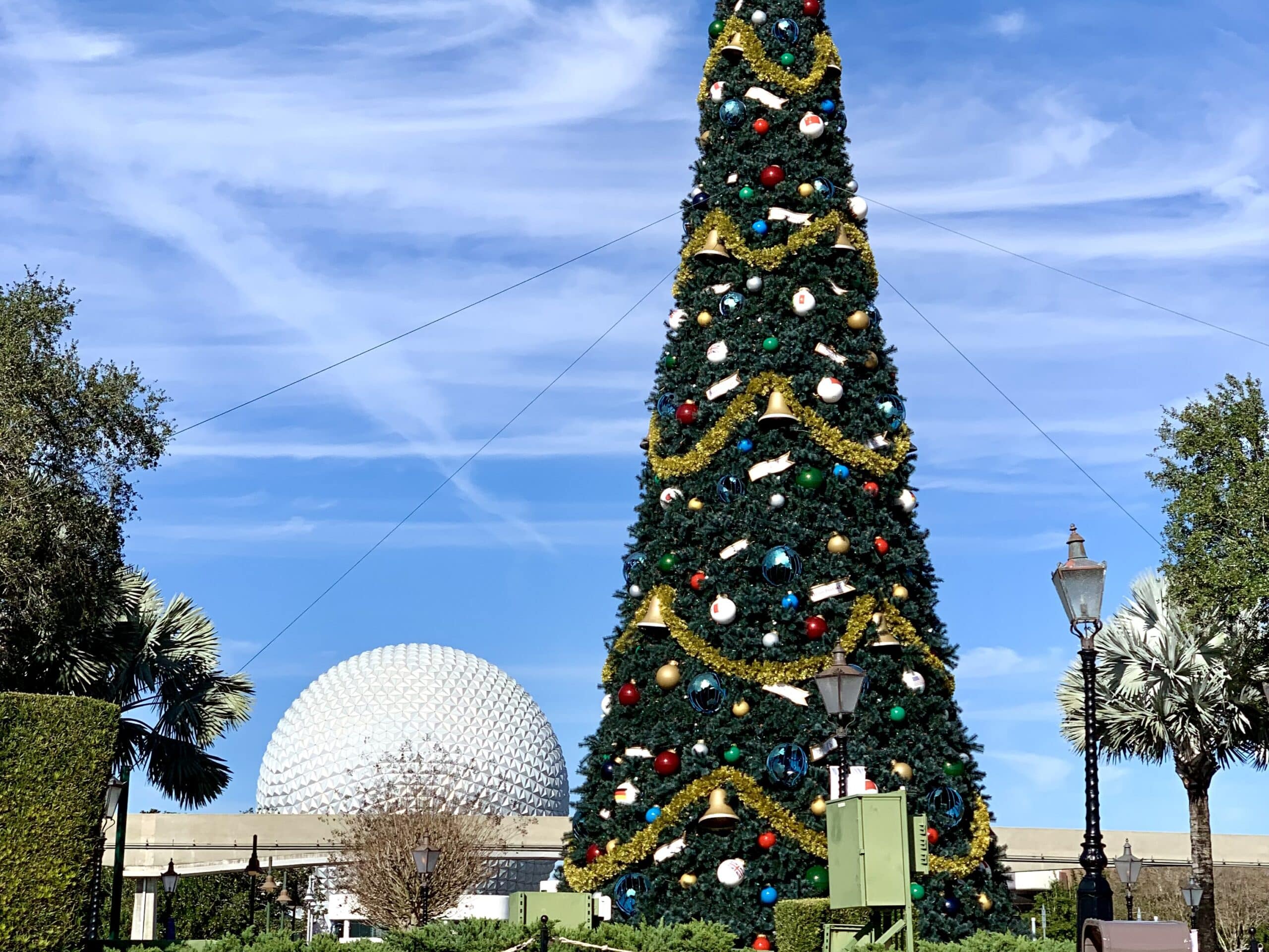 Here's How to Plan the Perfect Disney World Christmas Vacation