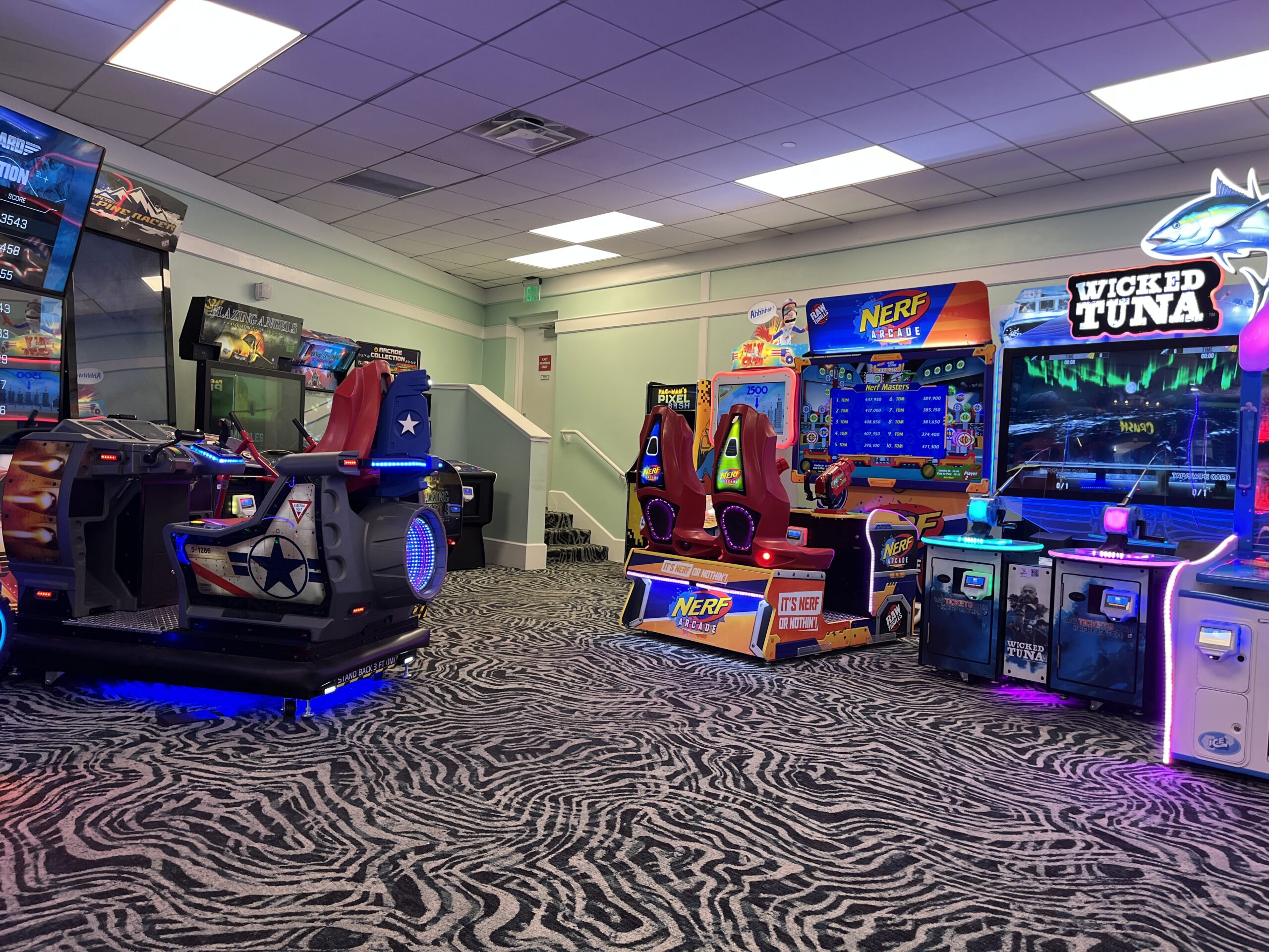 beach club resort arcade