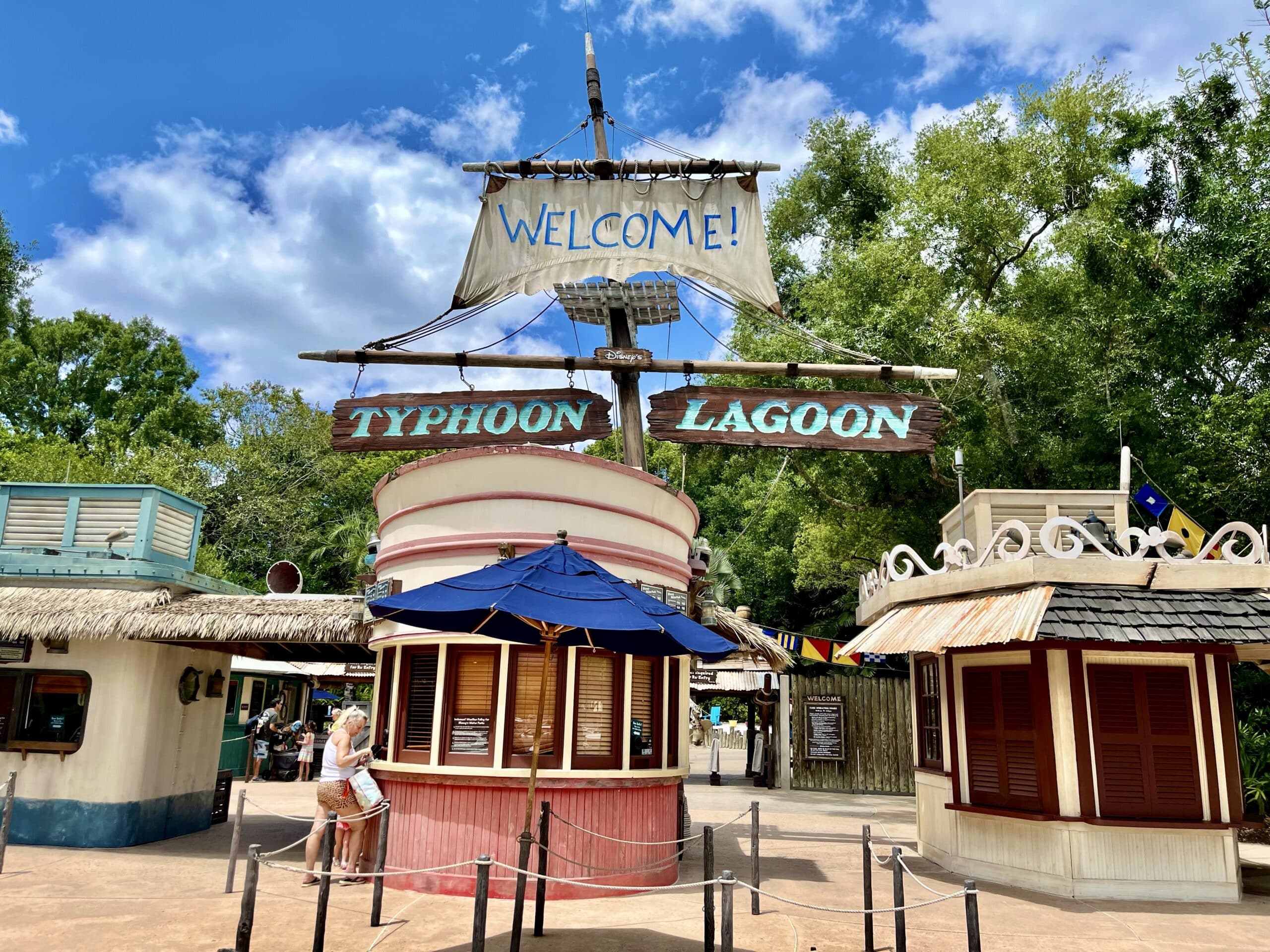 Typhoon Lagoon vs. Blizzard Beach