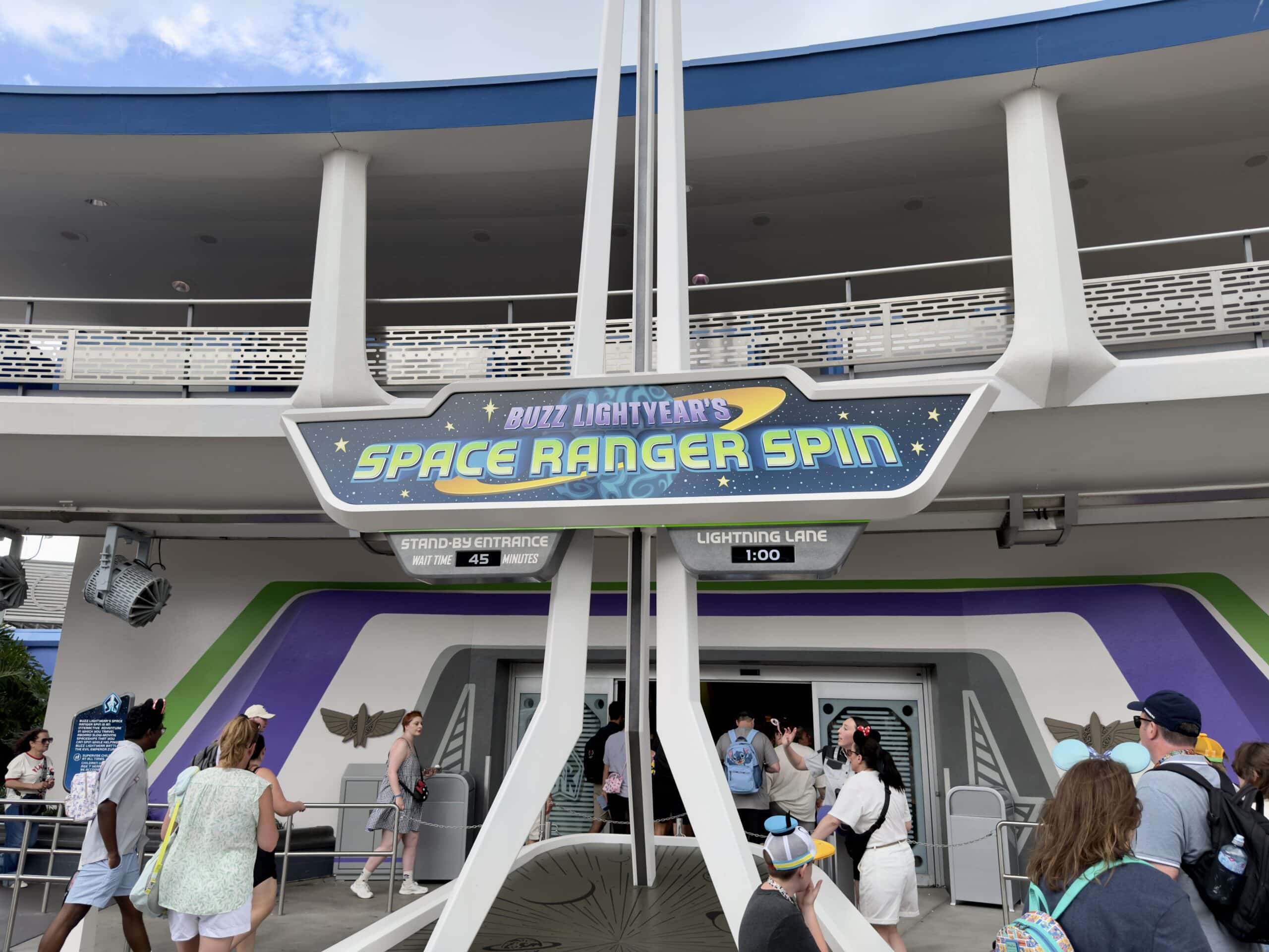 new buzz lightyear space ranger spin entrance